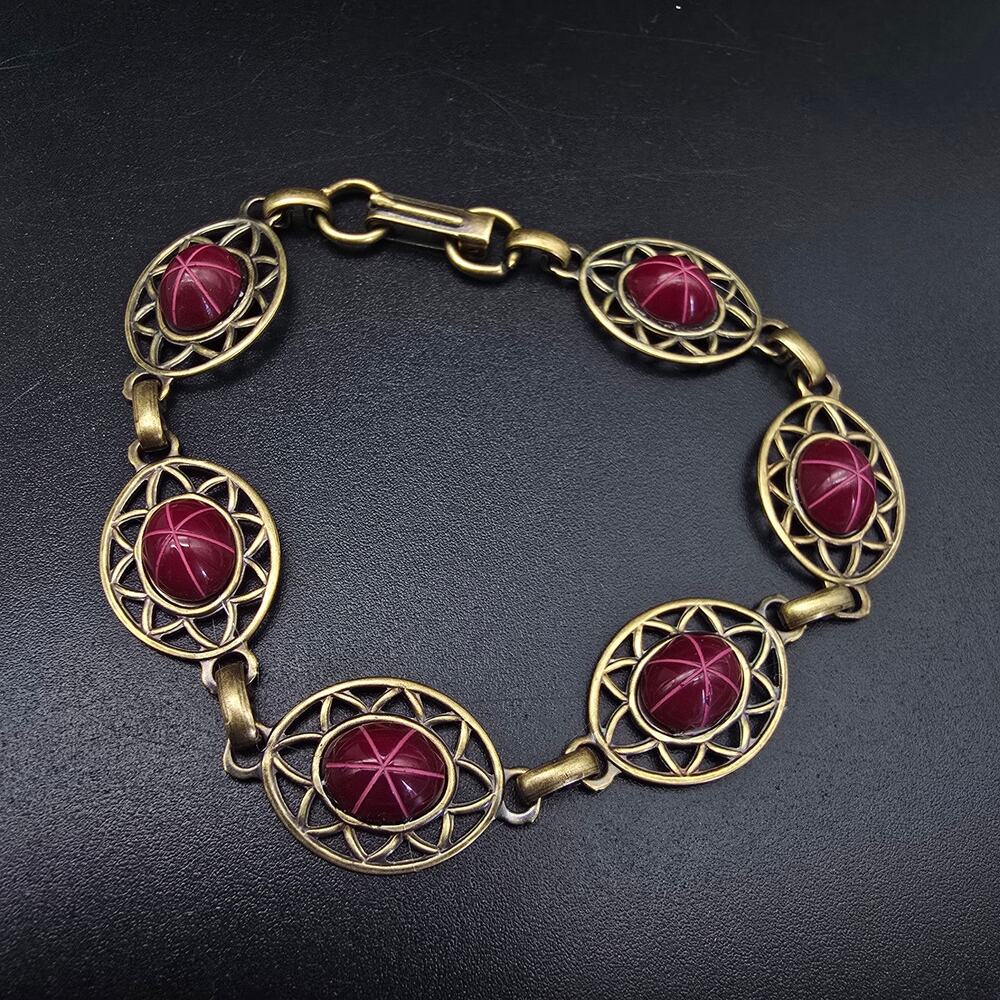 Red Faux Star Ruby Bracelet Brass Filigree Links Vintage Costume Jewelry